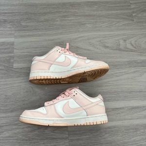 Wmns Dunk Low 'Orange Pearl'